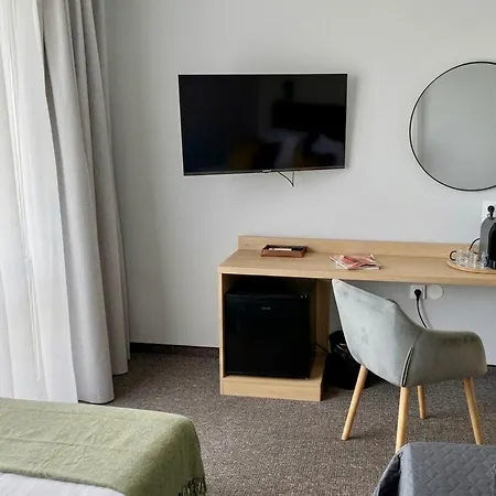 Hotel Briz - Free Public Parking 2*