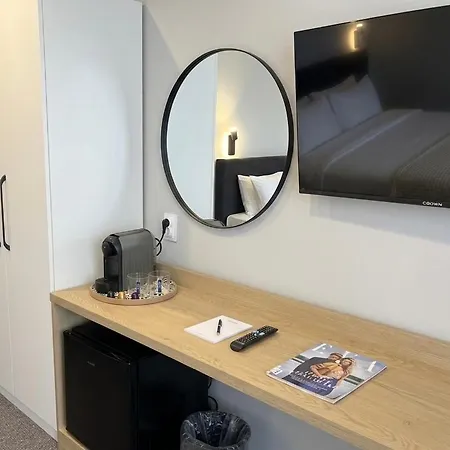 Hotel Hotel Briz - Free Parking 2*