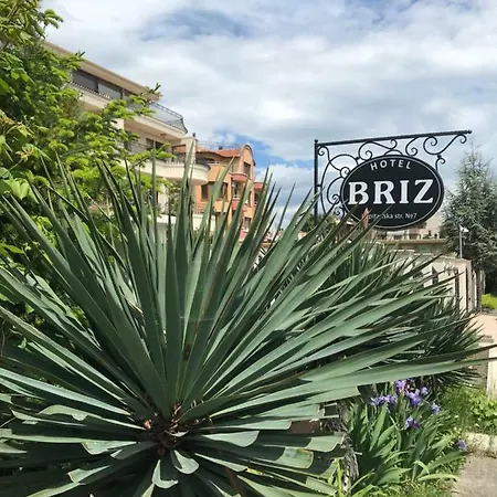 Hotel Briz